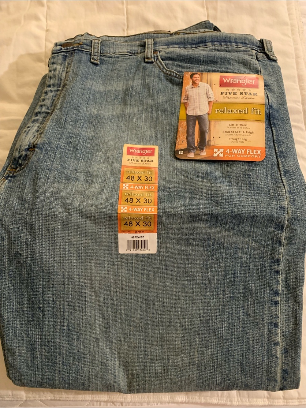 NWT Wrangler relaxed fit MENS jeans in medium blue wash 48 x 30